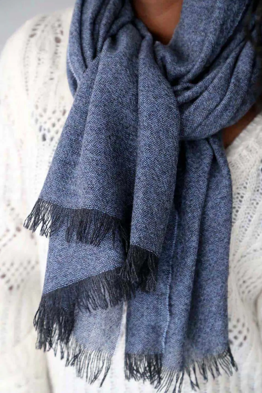 Outlet Echarpe Bleu Fiona Femmes Echarpe & Tour De Cou