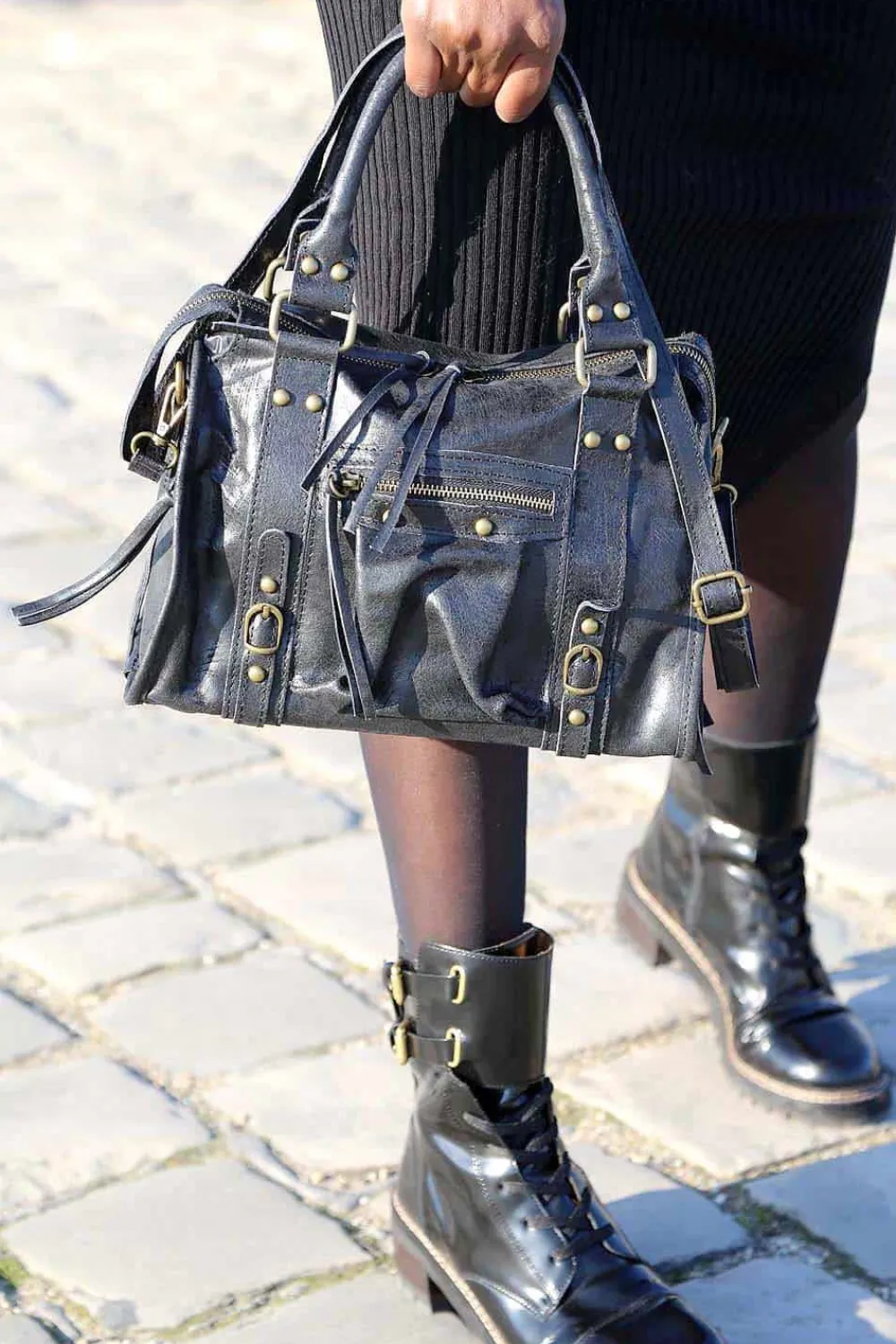 Sac Noir Eloane Midi Femmes Sac Porte Epaule Avec Sangle