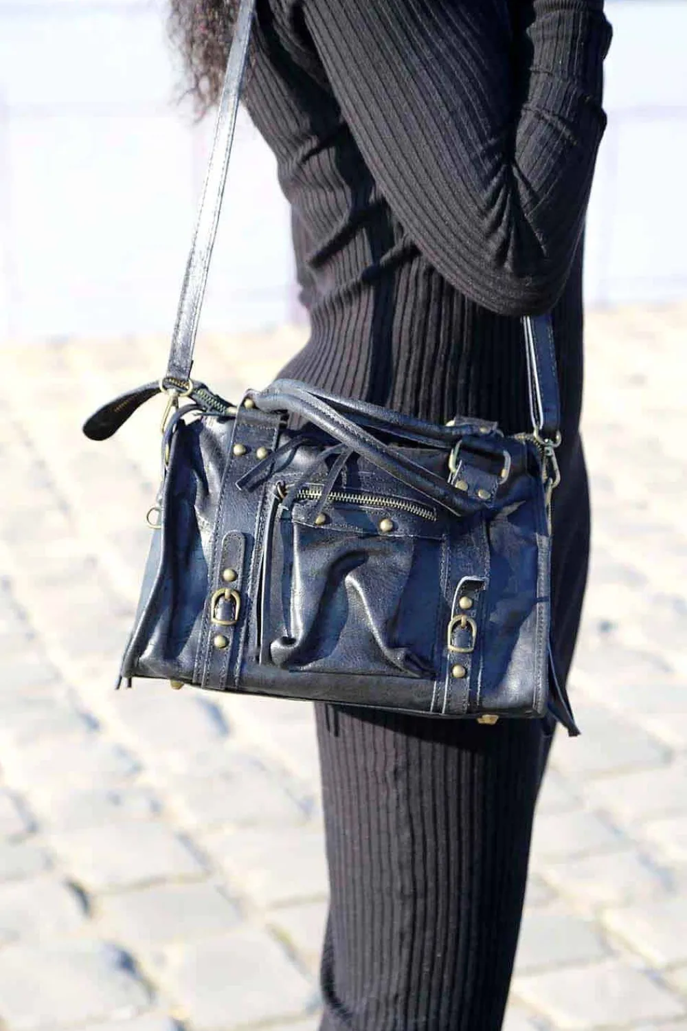 Sac Noir Eloane Midi Femmes Sac Porte Epaule Avec Sangle